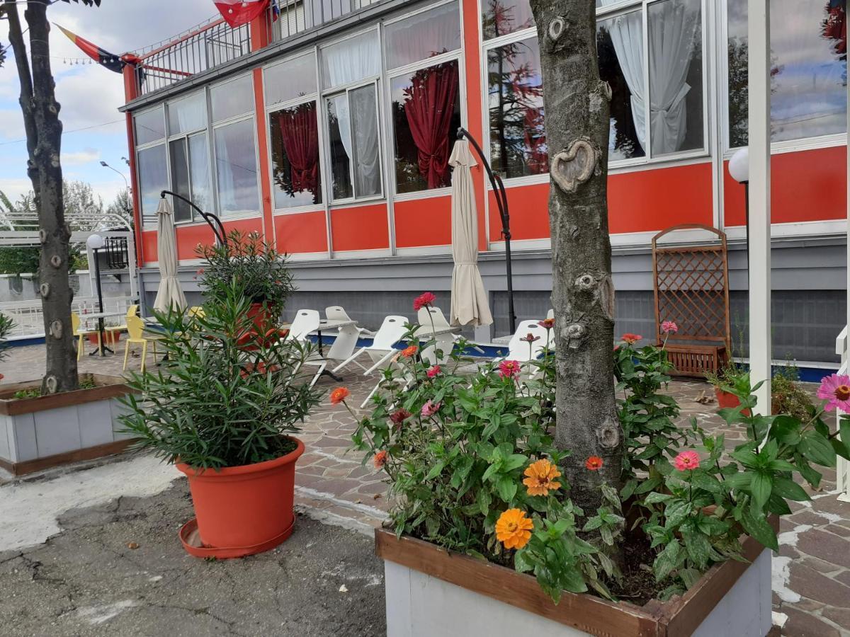 Hotel Paradiso Castelfranco Emilia Eksteriør bilde
